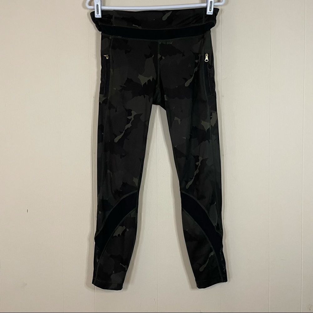 Lululemon Inspire Tight II Camo Leggings Size 8